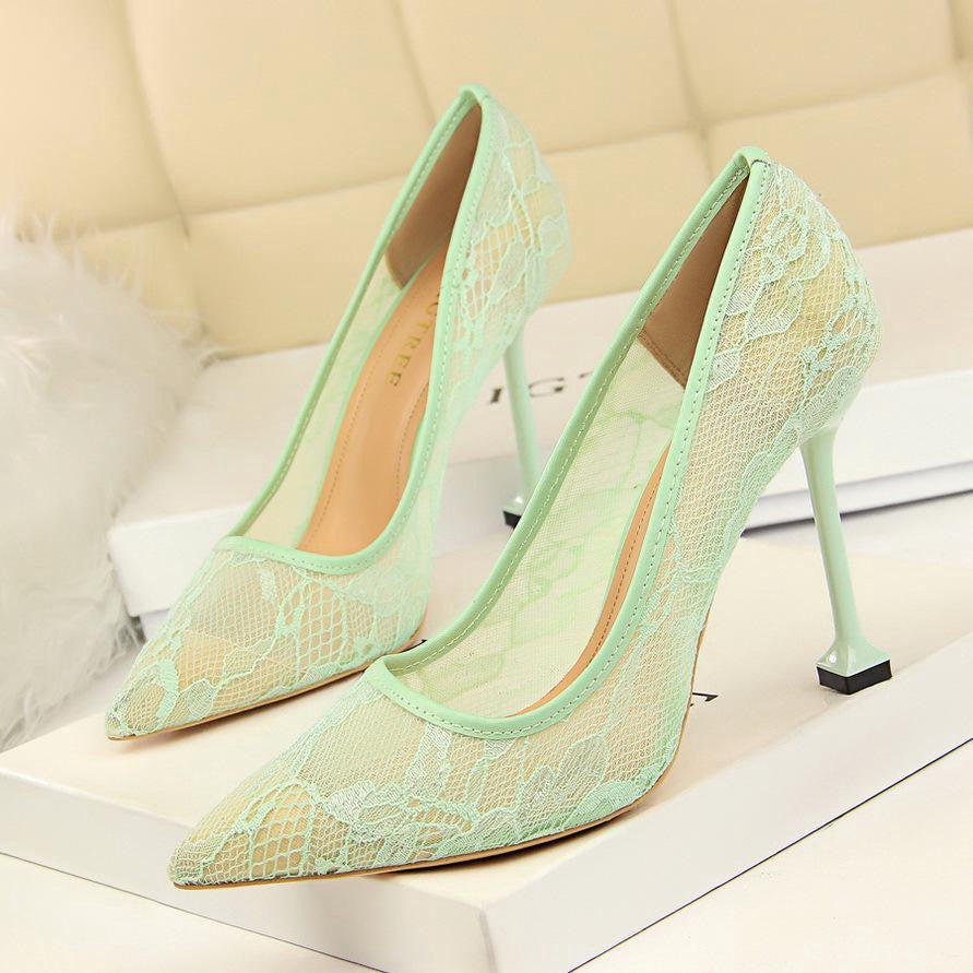 IELGY Sexy women's shoes nightclub lace hollow mesh was thin shallow mouth pointed heels