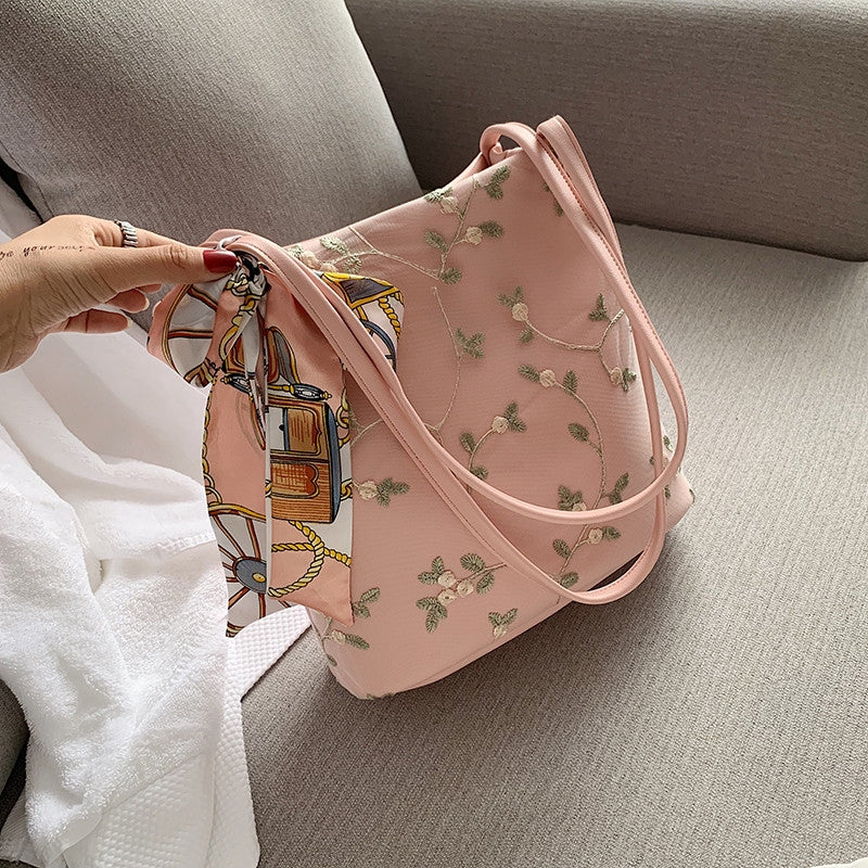 IELGY Chain bucket bag lace embroidery bag handbags national wind single shoulder slung casual