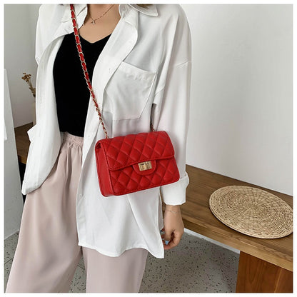 IELGY chain fashion all-match one shoulder solid color Women's messenger bag commuter soft surface White