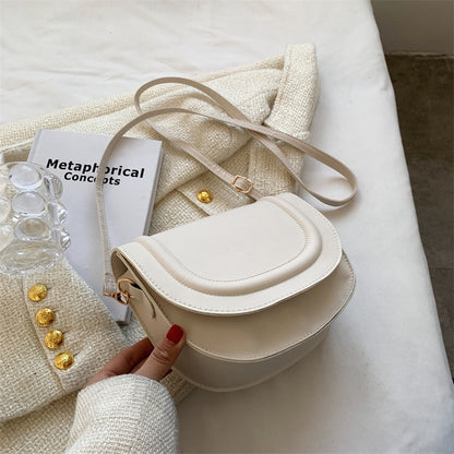 IELGY Cute new trendy fashion western style messenger casual saddle bag women