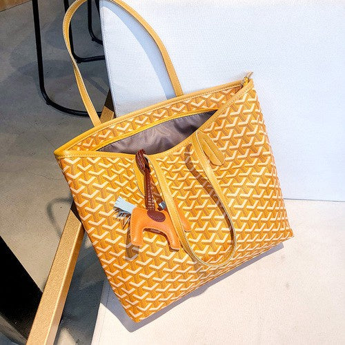 IELGY Tote bag wild large-capacity shopping bag shoulder portable