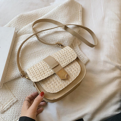 Fashion simple small fresh one shoulder messenger bag Western style saddle bag