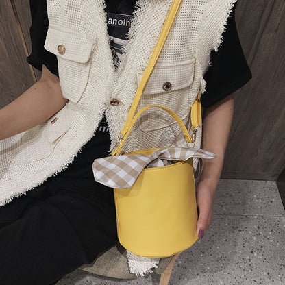 IELGY bag female Korean version of all-match casual bucket bag fashion simple shoulder messenger bag