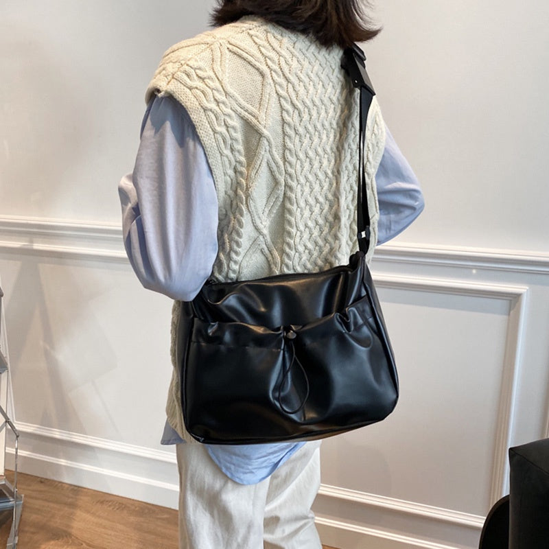 IELGY Fashion Trend Large Capacity Ladies Soft Leather Crossbody Bag Korean Version All-match