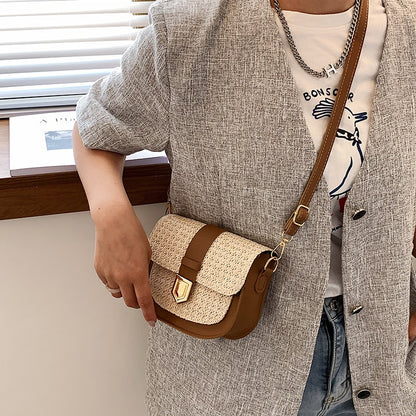 Fashion simple small fresh one shoulder messenger bag Western style saddle bag