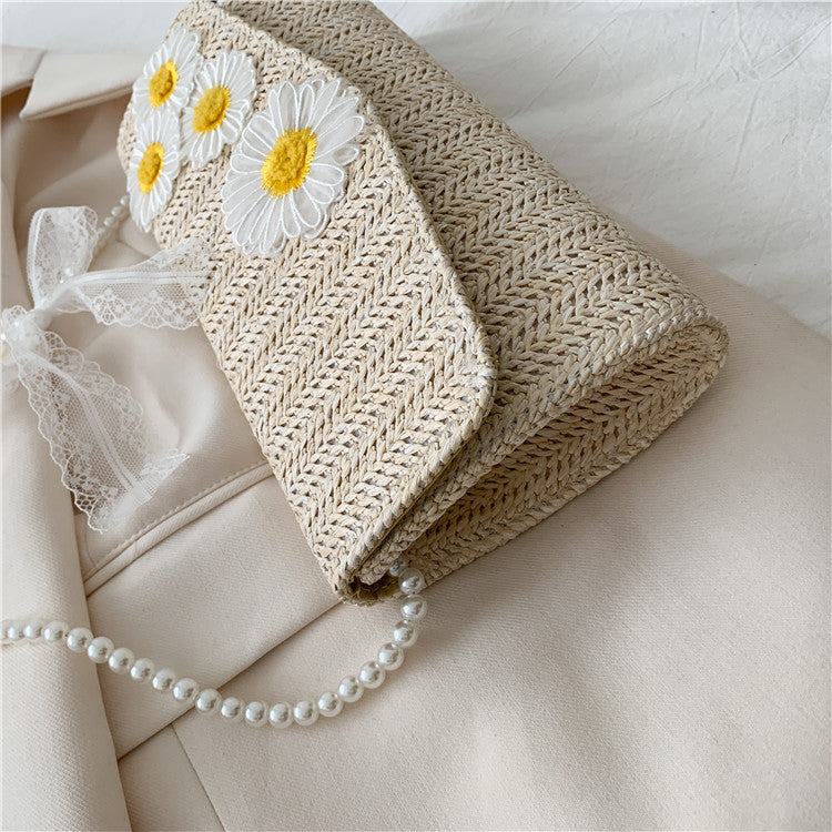IELGY straw woven bag female fashion small daisy one shoulder messenger pearl chain bag