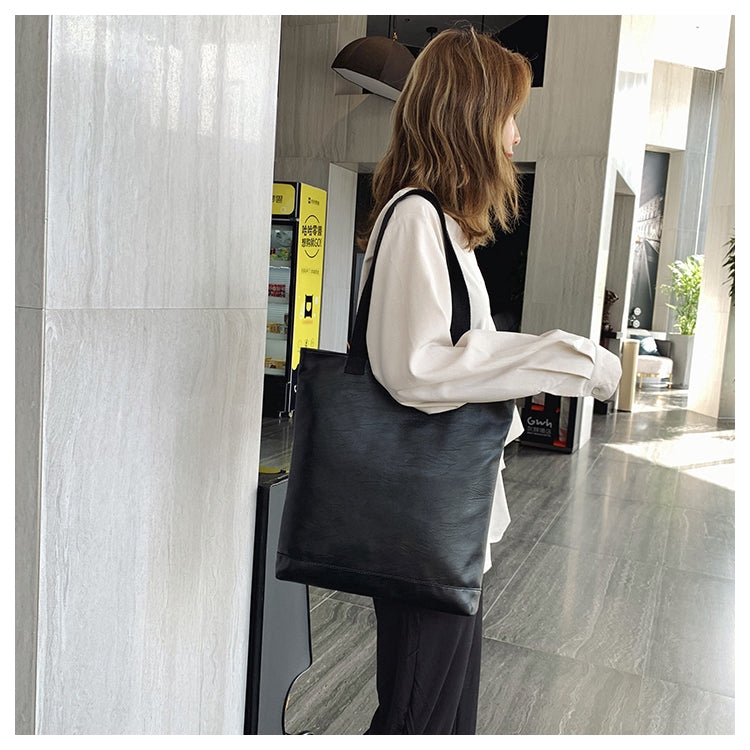 IELGY Single shoulder bag female Korean version of Joker large capacity fashion simple tote bag