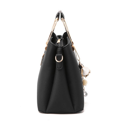 IELGY metal decoration elegant Korean style fashion stitching messenger large-capacity female bag