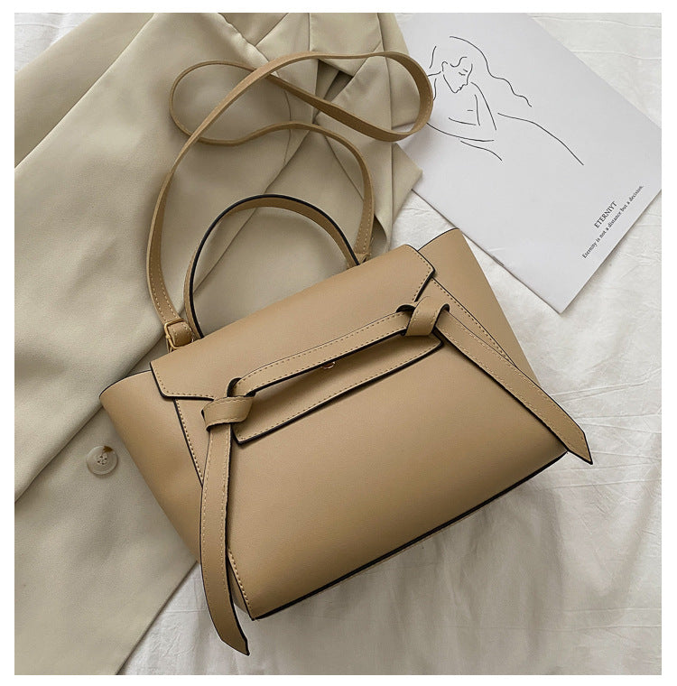 IELGY Women's bag retro Hand bag one shoulder Crossbody fashion ins fashion Square solid color all-match