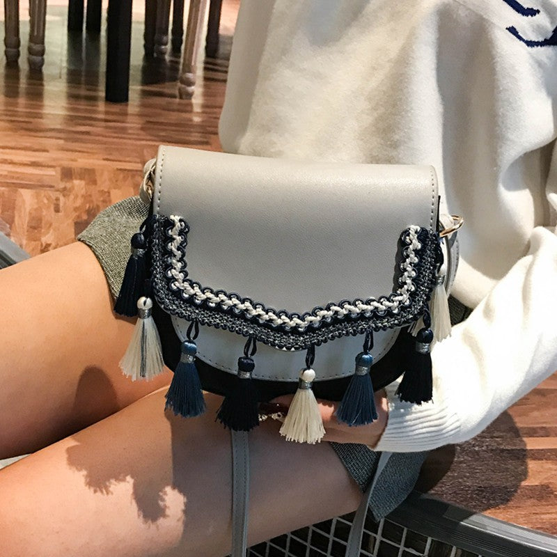 IELGY Fashion tassel small bag Korean ethnic style hit color shoulder bag diagonal small square bag