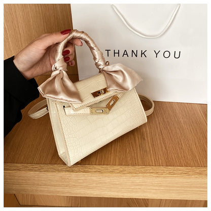IELGY Bamboo Handbag Crocodile Locked Shoulder Bag Women's Bag
