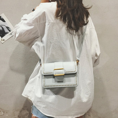 Korean version of the rivet small square bag shoulder Messenger bag