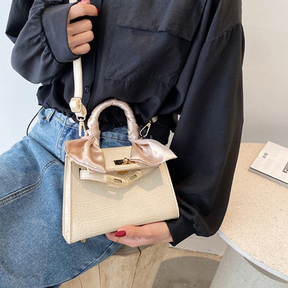 IELGY Bamboo Handbag Crocodile Locked Shoulder Bag Women's Bag