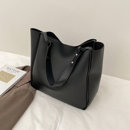 IELGY solid color female texture fashion western style shoulder bag large capacity