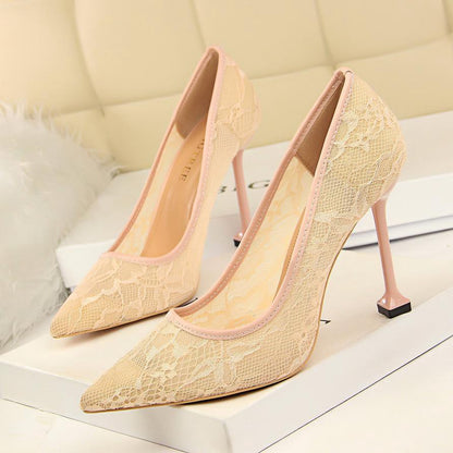 IELGY Sexy women's shoes nightclub lace hollow mesh was thin shallow mouth pointed heels