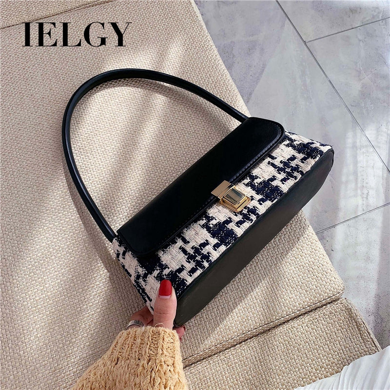 IELGY One-shoulder women's bag under the armor hit the Korean version net red woven handbag women