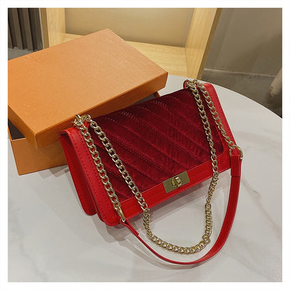 IELGY Women's chain fashion high-end shoulder and armpit diagonal bag