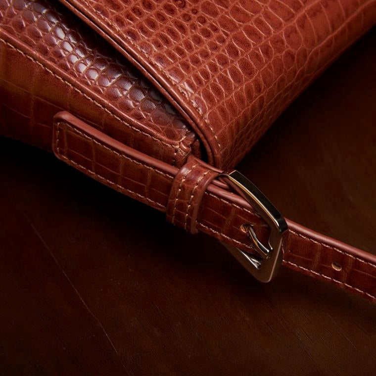 IELGY Retro hand-held shoulder bag French style middle age intellectual crocodile pattern underarm bag