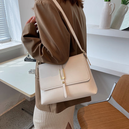 IELGY retro large-capacity female bag trendy simple texture