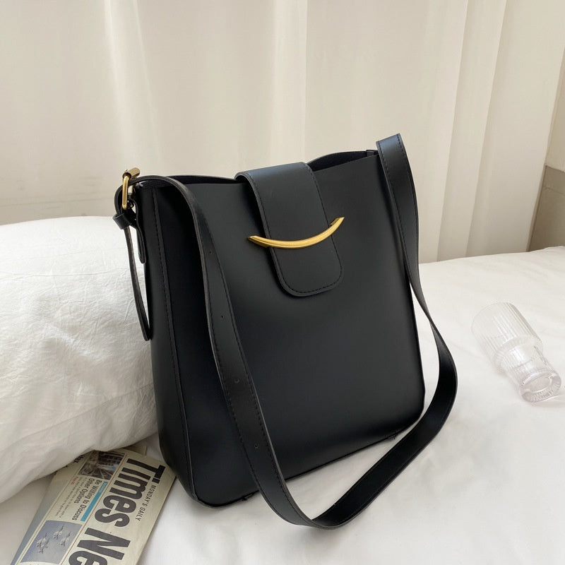 IELGY Spot Korean version of the large-capacity shoulder bag