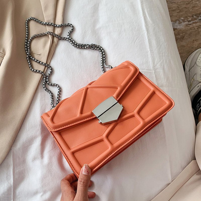 IELGY small square bag Korean version fashion chain fashion trend small fresh outing Lingge female bag all-match handbag one-shoulder messenger bag chain bag