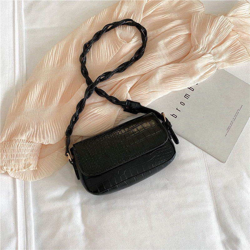 IELGY Trend women's bag shoulder messenger bag female joker ins small square bag