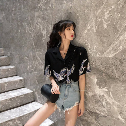 IELGY Retro wild loose printed short-sleeved shirt women summer V-neck temperament tops women 2 colors