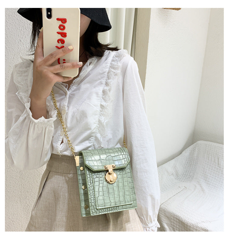 IELGY popular spring and summer crossbody all-match ins western style chain bag