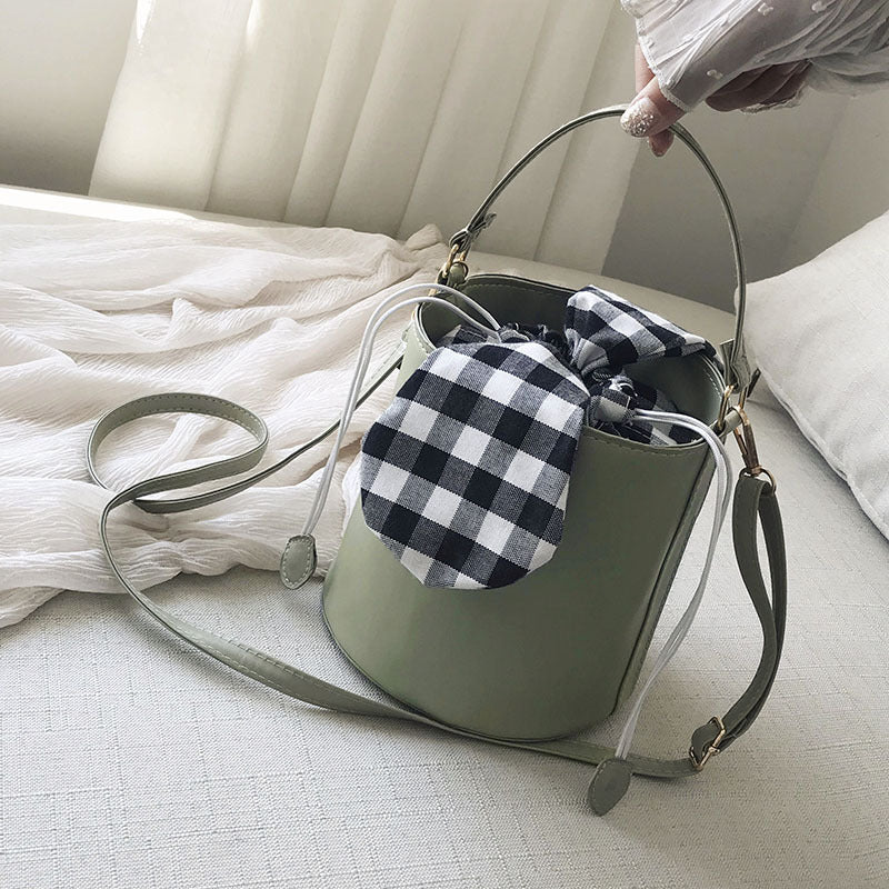 IELGY bag female Korean version of all-match casual bucket bag fashion simple shoulder messenger bag