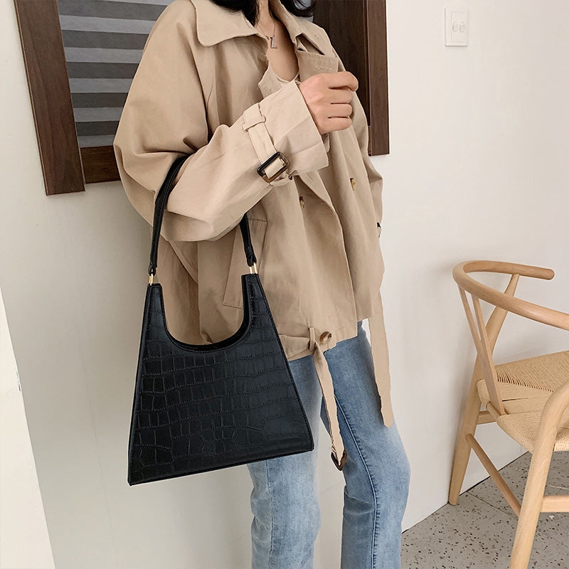 IELGY Vintage crocodile style single shoulder bag