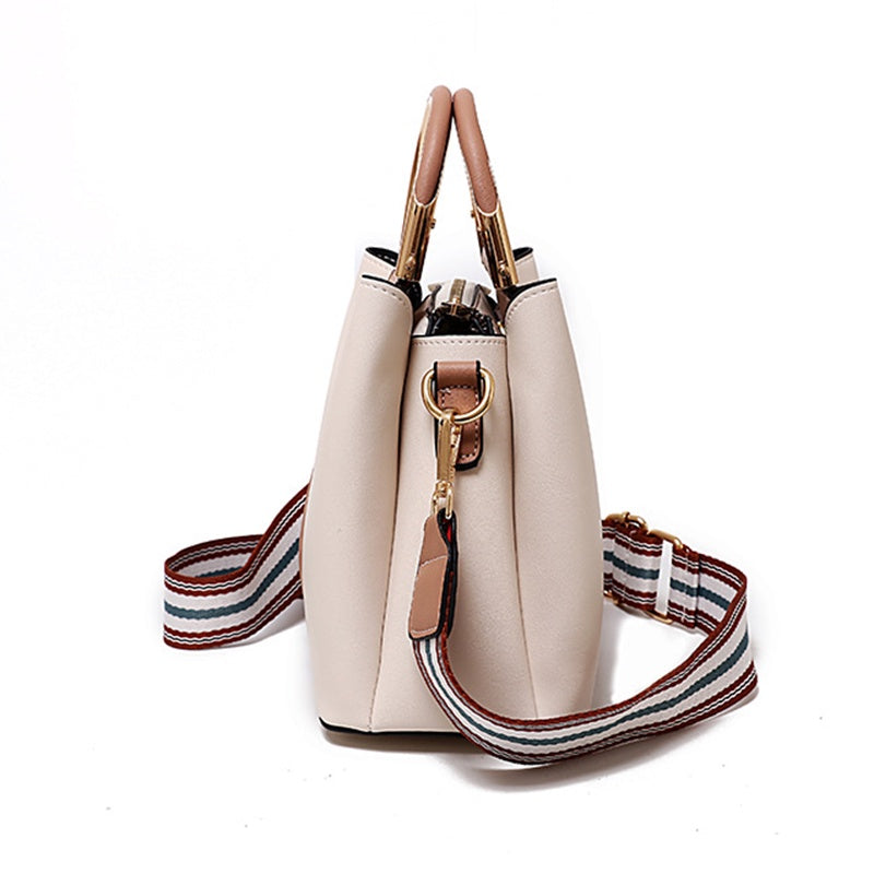 IELGY Fashion Stripe Korean Temperament Messenger Bag Simple Bucket Type