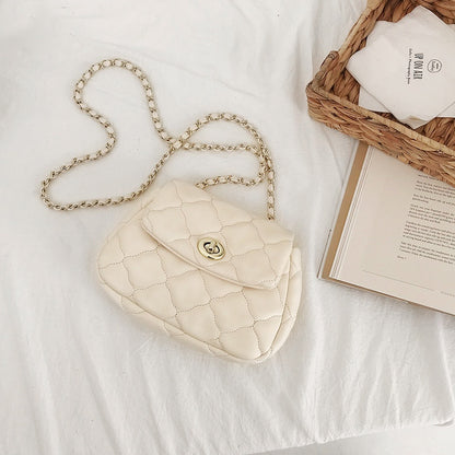 IELGY spring Korean version of new Lingge chain cloud Bag Fashion ins leisure daily one shoulder oblique span small bag women