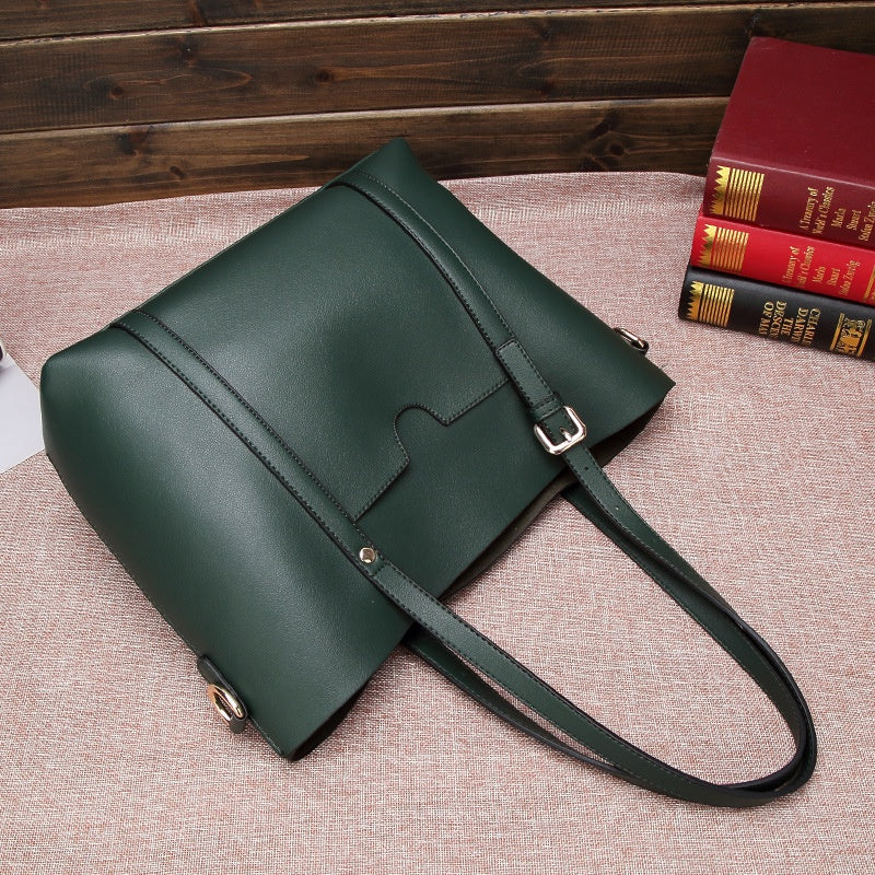 IELGY soft leather portable simple large-capacity messenger shoulder bag tide