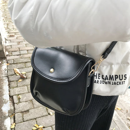 IELGY Retro Small Square Shoulder Messenger Bagshoulder crossbody women simple bag classic street fashion laptop shoulder bag for women