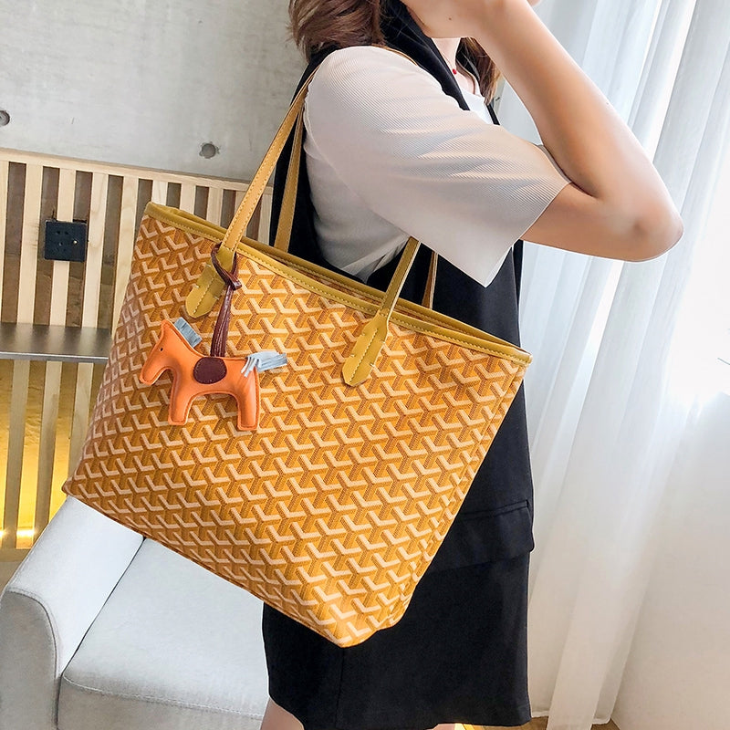 IELGY Tote bag wild large-capacity shopping bag shoulder portable