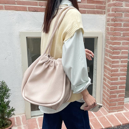 IELGY niche design large-capacity tote bag, comfortable cloud bag, simple picture and mother shoulder bag