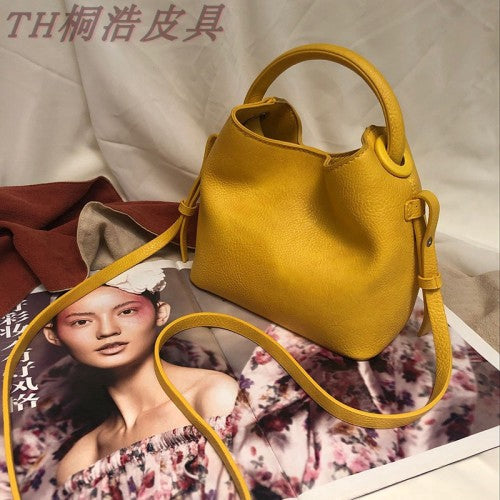 IELGY One-shoulder handbags fashion tide wild texture portable Messenger bucket bucket