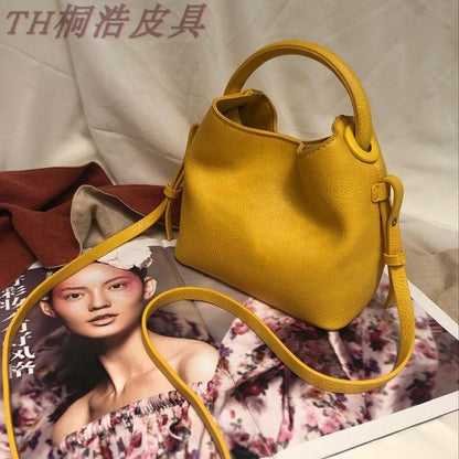 IELGY One-shoulder handbags fashion tide wild texture portable Messenger bucket bucket