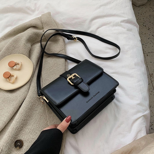 IELGY   retro simple female bag wild single shoulder messenger small square bagshoulder crossbody women simple bag classic street fashion laptop shoulder bag for women