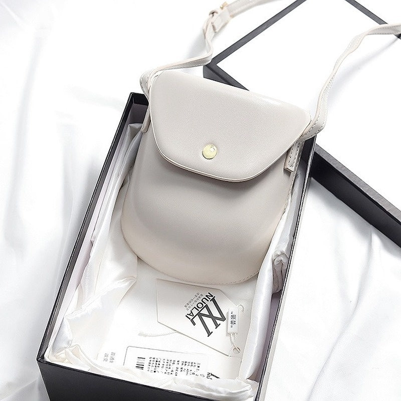 IELGY New saddle bag fashion casual shell bag ladies messenger bag shoulder bag