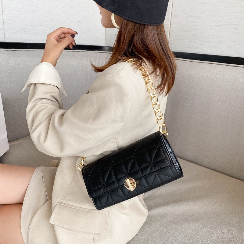 IELGY Trendy Ladies Small Bags Chain One Shoulder Black French Underarm Bag