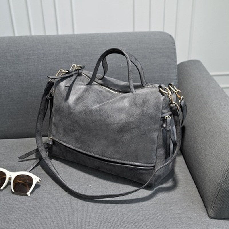 IELGY Handbag shoulder bag scrub machine bag retro diagonal big bag lady