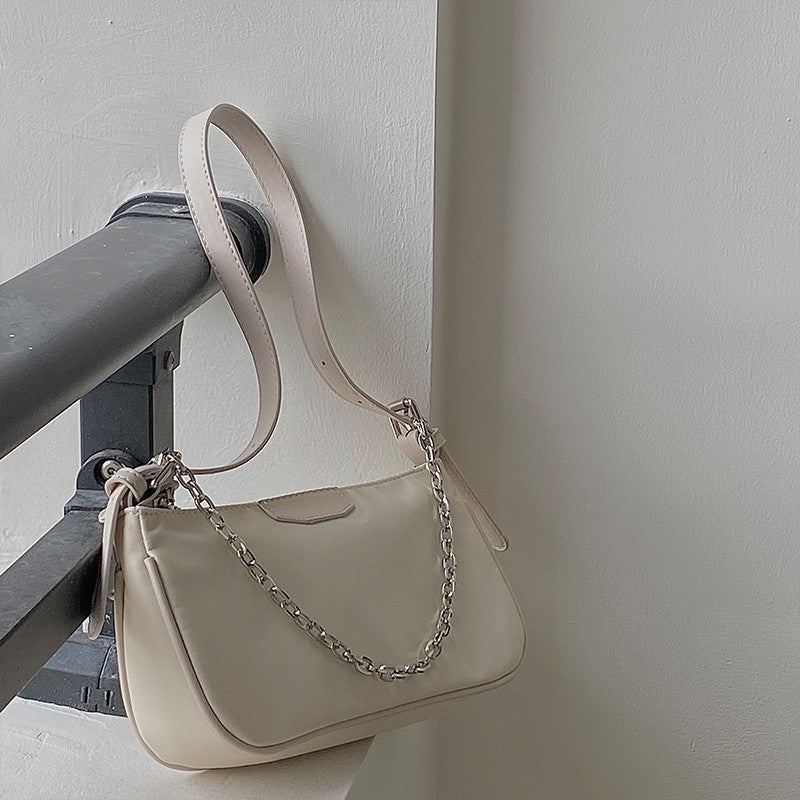 IELGY Nylon underarm bag female French texture popular bag Korean version of the new trendy net red chain messenger small bag