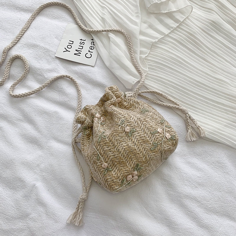 IELGY Messenger bag women's versatile ins fashion bucket bag trend