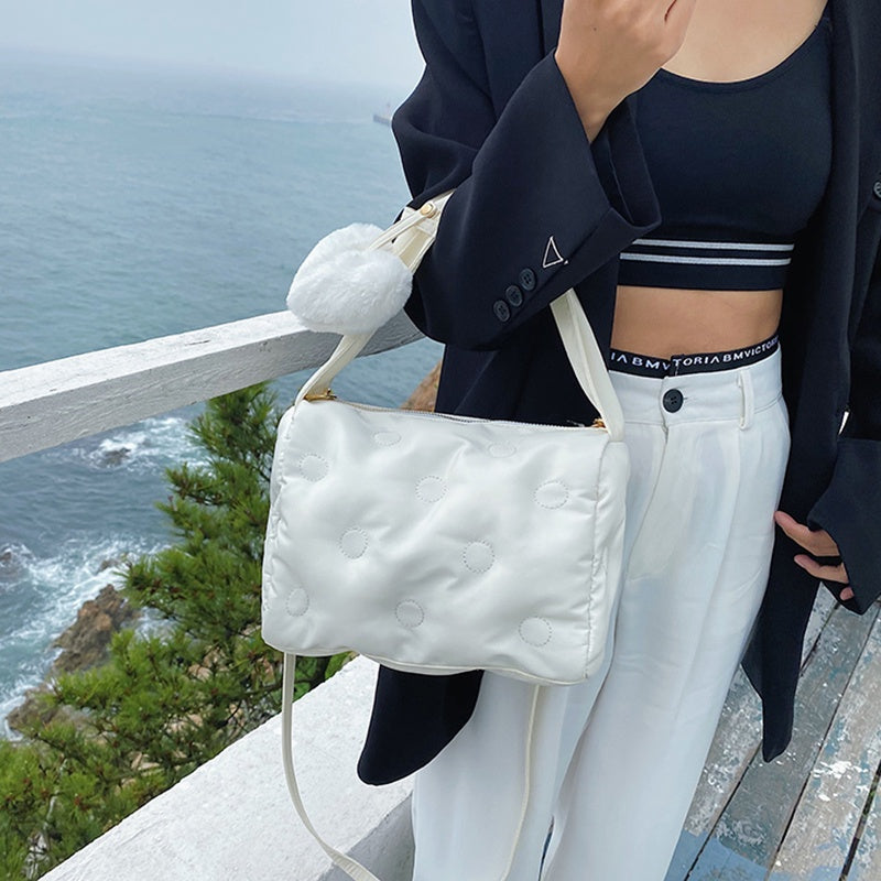 IELGY niche design bag messenger bag female green portable small square bag