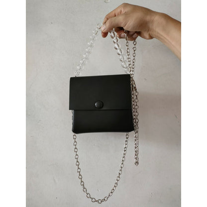 IELGY Small group retro pearl bag girl summer chain small square bag oblique bag girl cute handbag