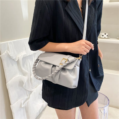 IELGY Pop Bag Girl Fashion StilettO Bag Summer Hundred InS Niche Shoulder UnderarM Bag