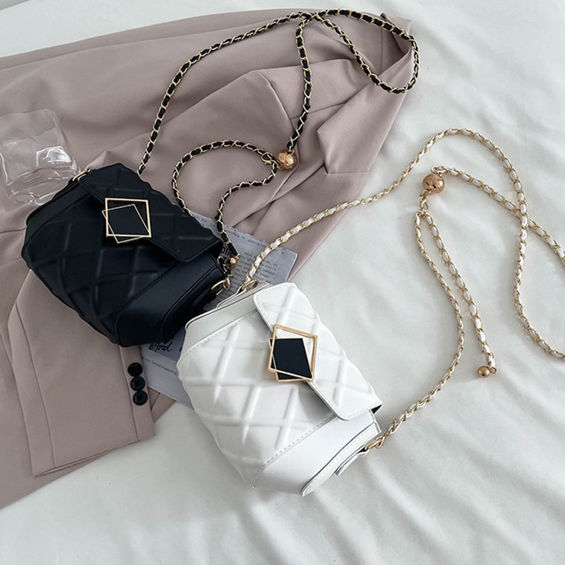 IELGY Fashion Lingge Chain Female Diagonal Korean Style Temperament Small Square Bag
