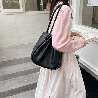 IELGY niche design large-capacity tote bag, comfortable cloud bag, simple picture and mother shoulder bag