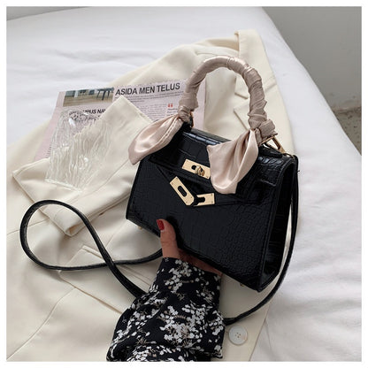 IELGY Bamboo Handbag Crocodile Locked Shoulder Bag Women's Bag